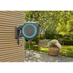 Wandslangenbox GARDENA RollUp Blauw - M/L - 25 M 9 Wandslangenbox GARDENA RollUp Blauw - M/L - 25 M -Tuinwinkel 1650961902 3 600