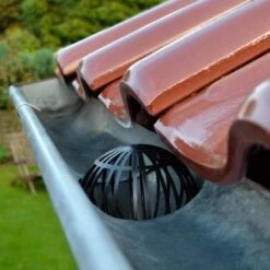 Dakgoot Bladvangers Tegen Verstopte Afvoerpijpen - Set Van 2 Stuks 9 Dakgoot Bladvangers Tegen Verstopte Afvoerpijpen - Set Van 2 Stuks -Tuinwinkel dakgootbeschermers 1484066306 3 600